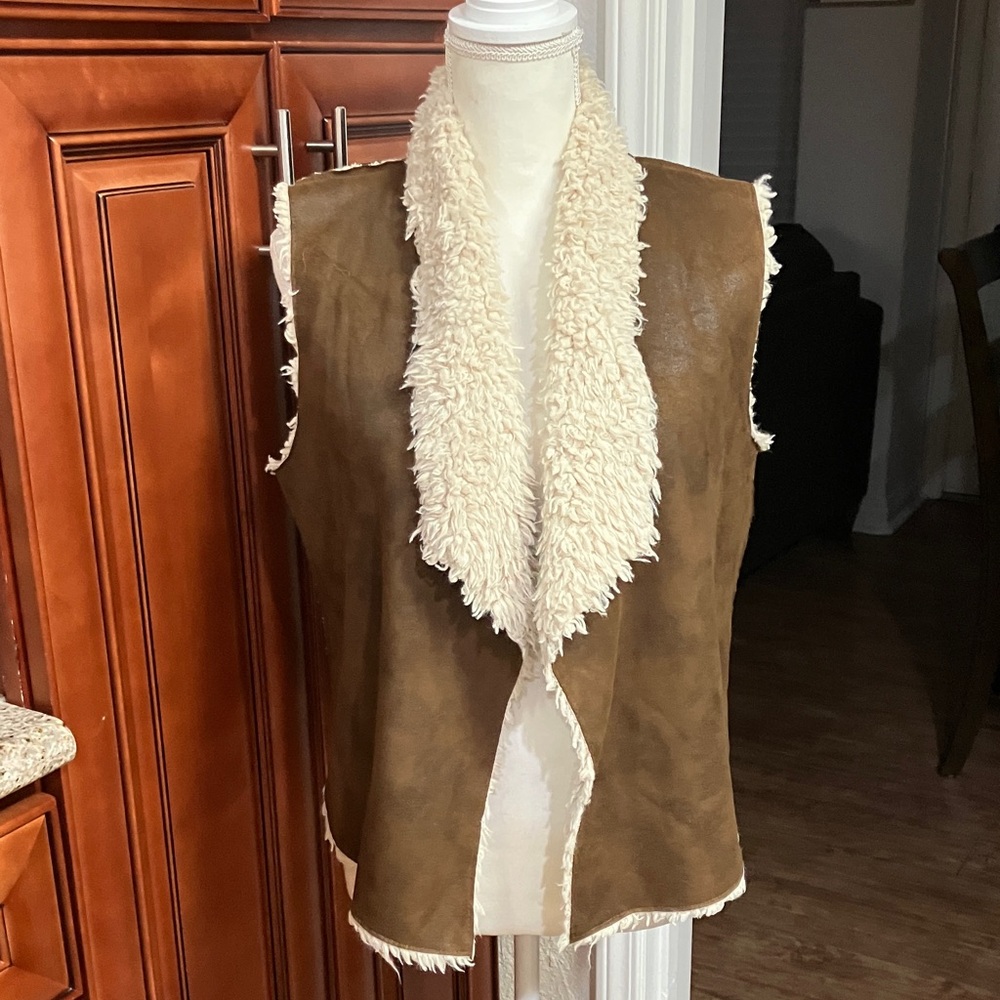 Y2K Velvet Cream Shearling-Look Cozy Vest